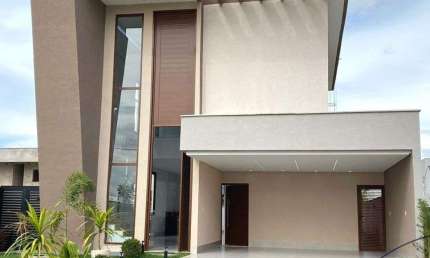 Sobrado à Venda com 3 suítes no Parqville Jacarandá 250,00 m²