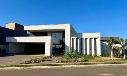 Casa térrea em condomínio fechado - Portal do Sol Green