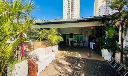 Casa à Venda com 3 quartos sendo 1 suíte no Setor Celina Park de 150,00m²