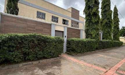 Casa comercial com 6 salas à venda na Rua Presidente Café Filho, 17, Jardim Presidente, Goiânia