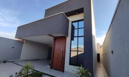 Casa à venda com 3 quartos, 1 suíte, no Jardim Belvedere, 163m²