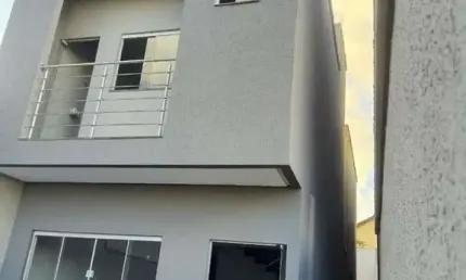 Sobrado à venda com 4 quartos, 162,00 m² no Jardim Novo Mundo