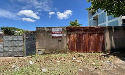 Lote à venda no Setor Santa Genoveva com 497,00 m² na Av. Caipó.