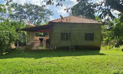 Chácara Condomínio Fechado com 3 quartos, Suíte, Área de Lazer completa.