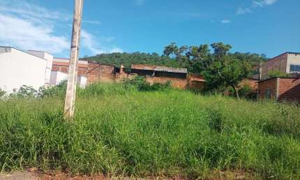 Lote no Residencial Hebrom, localizado na região de senador canedo!