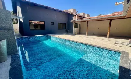 Casa de 3 Quartos, sendo uma suíte no Goiânia 2 - Goiânia - GO