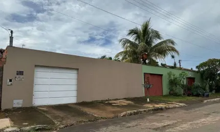Casa à venda de 100,00m² de 2 quartos sendo 1 suíte no setor garavelo
