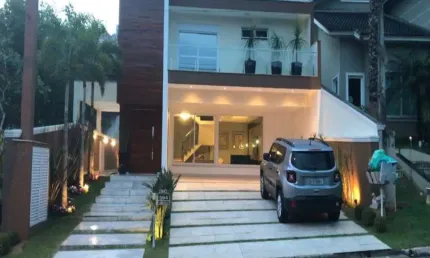 Casa com 264m² a venda em Arujá por R$ 2.400.000,00