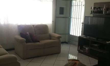 Casa a venda na Fazenda da Juta por apenas R$ 420.000,00