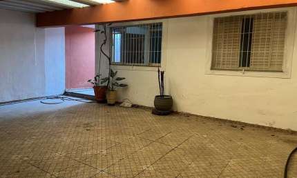 Imperdível: Casa à venda em Santo André-SP, bairro Utinga, 3 quartos, 2 salas, 2 banheiros, 4 vagas, 164m². Confira já!