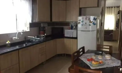 Imperdível: casa térrea a venda com 02 dormitórios grandes + edícula com 01 suíte grande