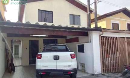 Casa com 2 quartos à venda na Rua Voluntário Benedito Sérgio, 1098, Estiva, Taubaté