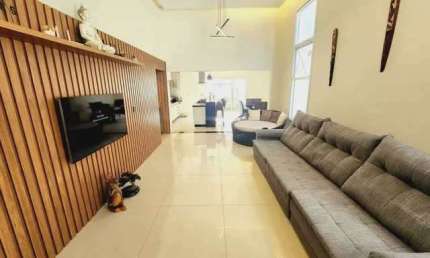 Casa à Venda no Condomínio Ouroville, Taubaté, 3 Suítes