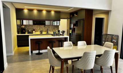 Casa à Venda, Condomínio Reserva Altos do Cataguá, Taubaté