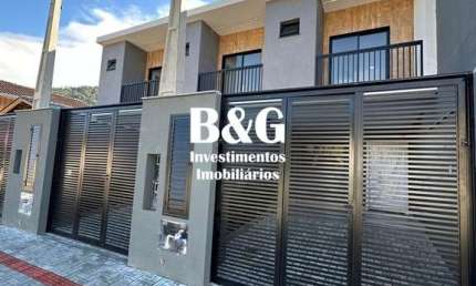 Casa com 3 quartos à venda na Rua 810-b, 37, Alto São Bento, Itapema