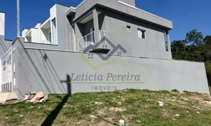 Casa com 3 dormitórios à venda, 137 m² por r$ 910.000,00 - chácara jaguari (fazendinha) - santana de parnaíba/sp