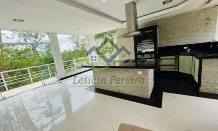 Sobrado com 3 dormitórios à venda, 600 m² por R$ 850.000,00 - Ipelândia - Suzano/SP