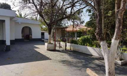 Chácara com 3 quartos à venda, 1800 m² por R$ 1.100.000 - Varinhas - Mogi das Cruzes/SP