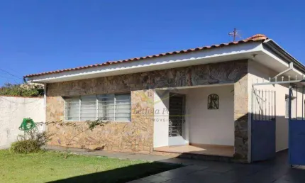 Casa 3 Quartos à venda, 177 m² por R$ 890.000 - Vila Mogilar - Mogi das Cruzes/SP