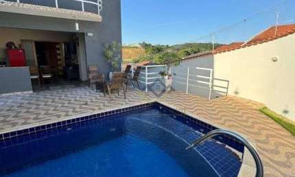 Sobrado com 3 dormitórios à venda, 199 m² por R$ 890.000,00 - Vila São Sebastião - Mogi das Cruzes/SP