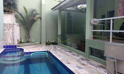 Sobrado com 5 dormitórios, 300 m² - venda por R$ 1.600.000,00 ou aluguel por R$ 9.500,00 - Condomínio Country Club - Arujá/SP