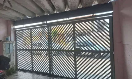 Casa com 2 dormitórios à venda, 139 m² por R$ 350.000,00 - Parque Maria Helena - Suzano/SP