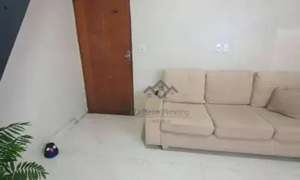 Sobrado com 3 dormitórios à venda, 70 m² por R$ 424.000,00 - Parque Residencial Itapeti - Mogi das Cruzes/SP