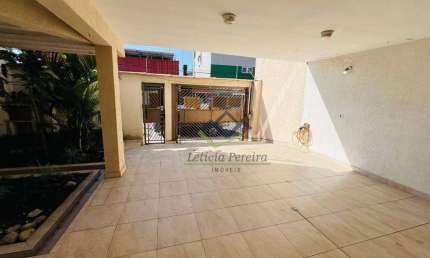 Sobrado com 2 dormitórios, 321 m² - venda por R$ 990.000 ou aluguel por R$ 5.700/mês - Centro - Suzano/SP