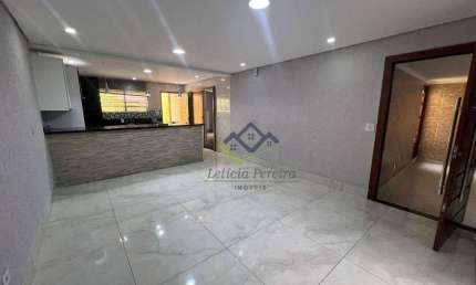 Casa com 2 dormitórios à venda, 125 m² por R$ 890.000 - Jardim Santa Helena - Suzano/SP