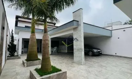 Sobrado 3 Quartos à venda, 249 m² por R$ 1.500.000 - Chácara Faggion - Suzano/SP