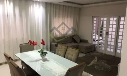 Sobrado 3 Quartos à venda, 215 m² por R$ 600.000 - Vila Figueira - Suzano/SP