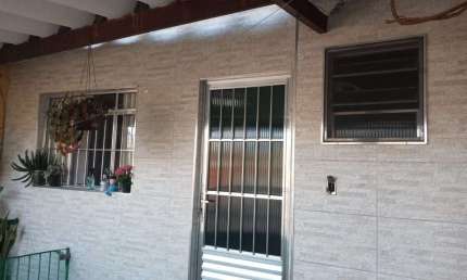 CASA A VENDA, 02 QUARTOS, 01 VAGA, CANGAÍBA, SÃO PAULO