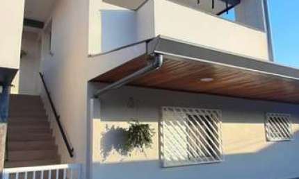 CASA A VENDA, 02 SUÍTES, 02 QUARTOS, ESCRITÓRIO, JARDIM, QUINTAL, 15 VAGAS, CANGAÍBA