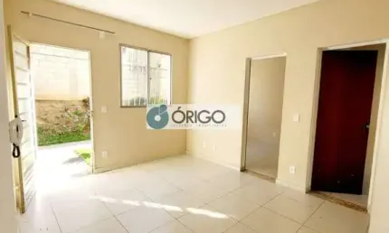 Centro de Contagem - Casa Geminada - 2 Quartos - 1 Vaga - Área Externa