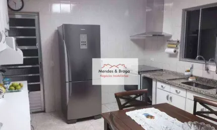 Sobrado com 2 dormitórios à venda, 240 m² por R$ 460.000,00 - Tremembé - São Paulo/SP