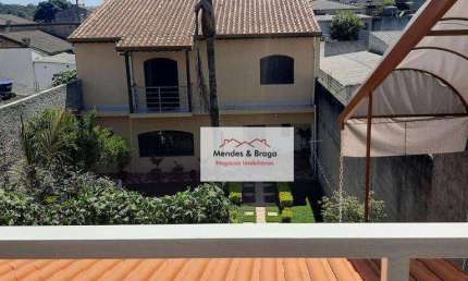 Casa com 4 dormitórios à venda, 300 m² por R$ 1.060.000,00 - Portão - Arujá/SP
