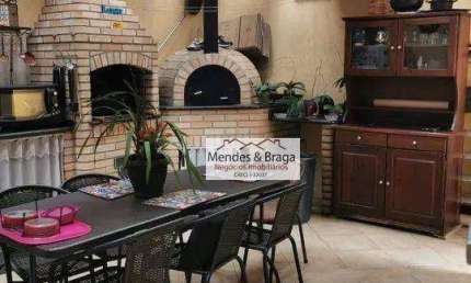 Sobrado com 4 dormitórios à venda, 220 m² por R$ 1.385.000,00 - Vila Galvão - Guarulhos/SP