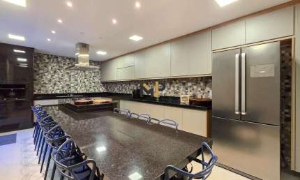 Condomínio Residencial dos Metalurgicos - Casa à Venda no Condominio Residencial dos Metarlugicos