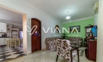 Sobrado e Salão à Venda no Bairro Santo Antônio em São Caetano do Sul.