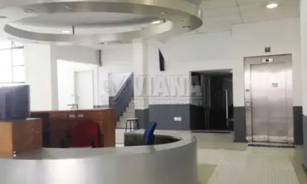 Prédio Comercial para Venda ou Locação com 76 Salas no Bairro Osvaldo Cruz em São Caetano do Sul