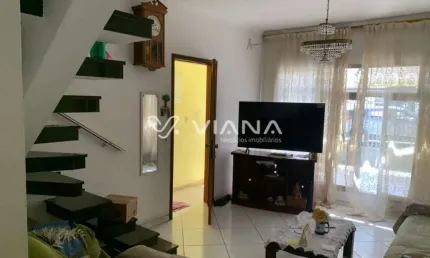Sobrado 3 dormitórios no bairro santa paula com suíte, quintal e 2 vagas - são caetano do sul