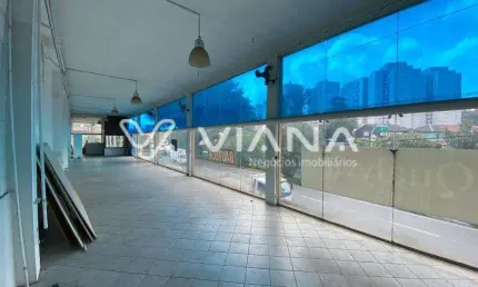 Aluga-se/Vende-se amplo salão comercial no bairro Fundação em São Caetano do Sul