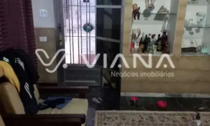 Casa Assobradada à Venda no Bairro Fundação em São Caetano do Sul.