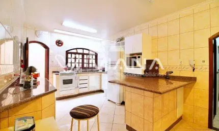 Casa com 3 dorm. à Venda no Bairro Vila Metalurigica em Santo André
