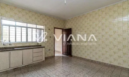 Casa térrea com 2 dormitórios e quintal amplo à venda no bairro cerâmica - são caetano do sul