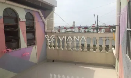 Casa á Venda com 3 Dormitórios, 2 Vagas de garagem - Barcelona  - São  Caetano  do Sul