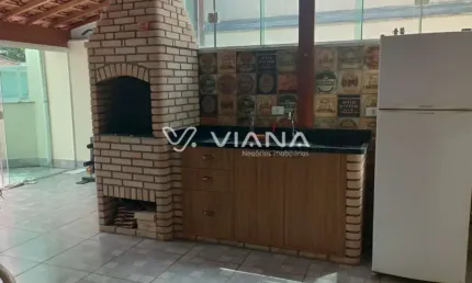 Cobertura Sem Condomínio à Venda com 2 Dormitórios na Vila Sacadura Cabral em Santo André.