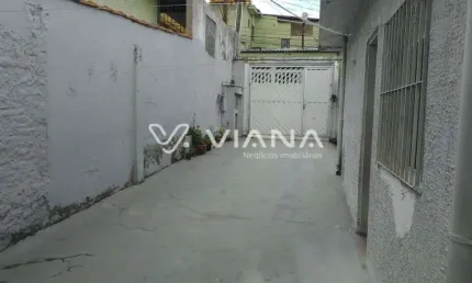 Duas casas em um terreno no bairro vila gerrti em são caetano