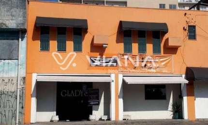 Casa Comercial à Venda no Bairro Sítio Pinheirinho em São Paulo