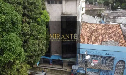 Prédio Comercial de 1.800m² •  
5 andares à venda • Nazaré